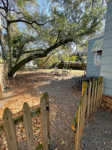 2705 W Surrey Drive, North Charleston, SC 29405