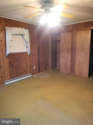 32 SHEETZ RD, Halifax, PA 17032
