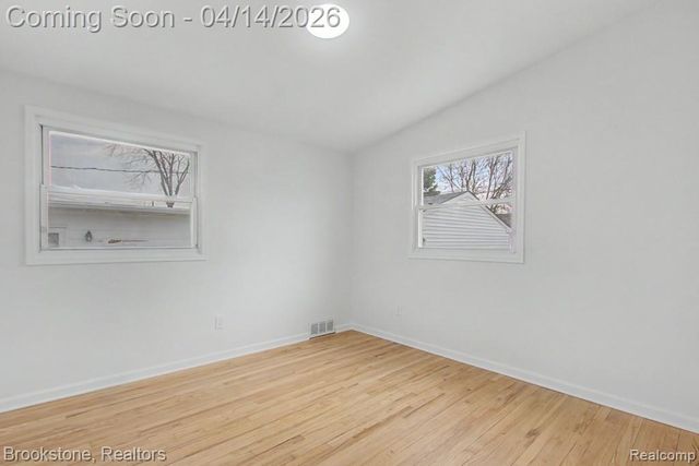 29242 Shirley Avenue, Madison Heights, MI 48071