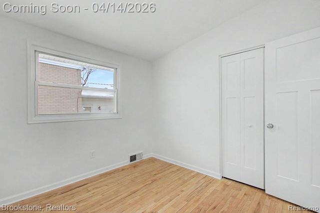 29242 Shirley Avenue, Madison Heights, MI 48071