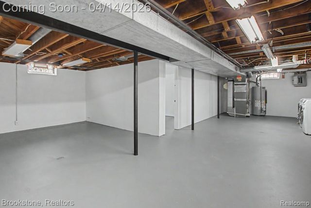 29242 Shirley Avenue, Madison Heights, MI 48071