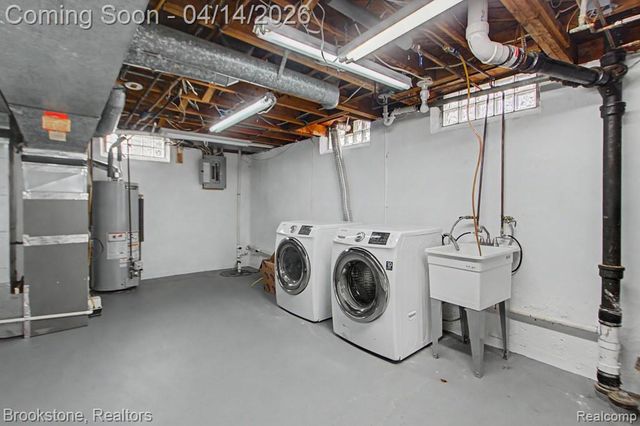 29242 Shirley Avenue, Madison Heights, MI 48071