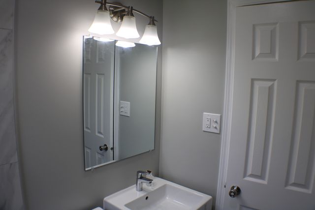 2014 W 52nd Street, Chicago, IL 60609