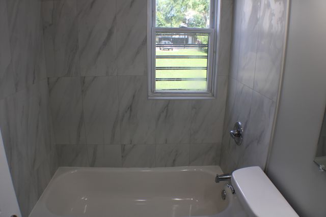 2014 W 52nd Street, Chicago, IL 60609
