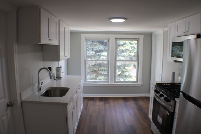 2014 W 52nd Street, Chicago, IL 60609
