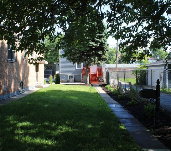 2014 W 52nd Street, Chicago, IL 60609