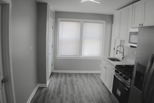 2014 W 52nd Street, Chicago, IL 60609