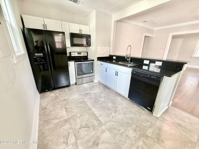 429 W 46TH STREET, Jacksonville, FL 32208