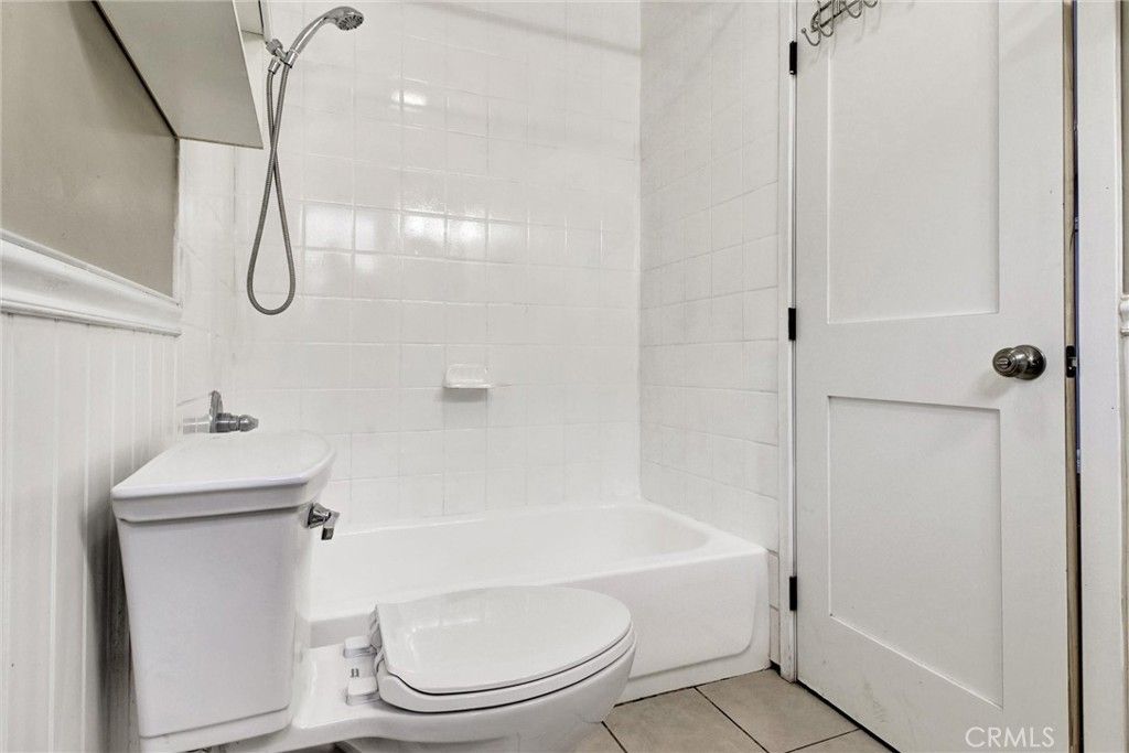 Image 22 of property listing at 19309 Caney, Carson, CA 90746