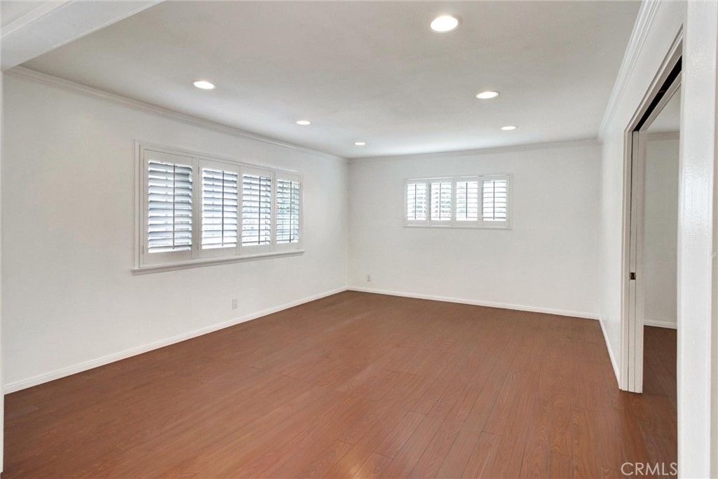 Image 5 of property listing at 19309 Caney, Carson, CA 90746