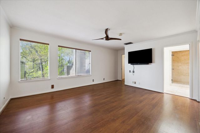 222 Litchfield Lane, Houston, TX 77024