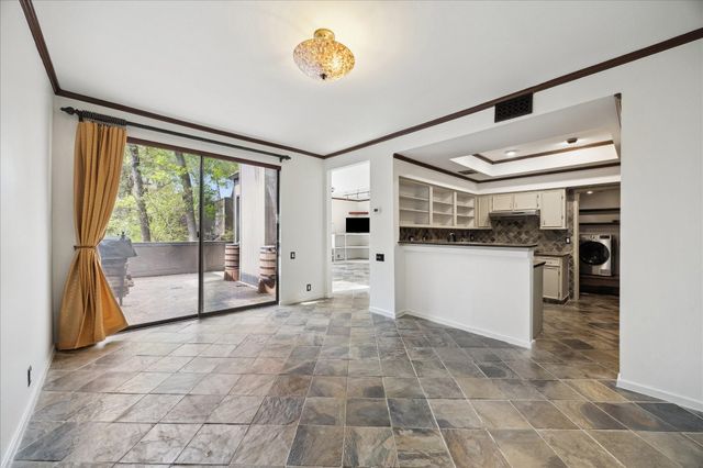 222 Litchfield Lane, Houston, TX 77024