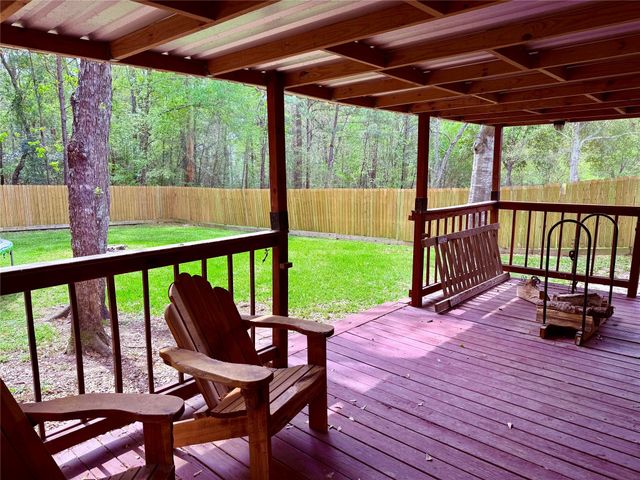 223 Maple Lane, Conroe, TX 77304