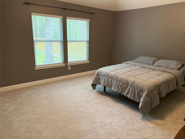 223 Maple Lane, Conroe, TX 77304