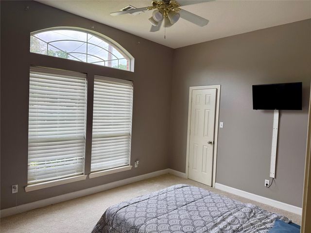 223 Maple Lane, Conroe, TX 77304