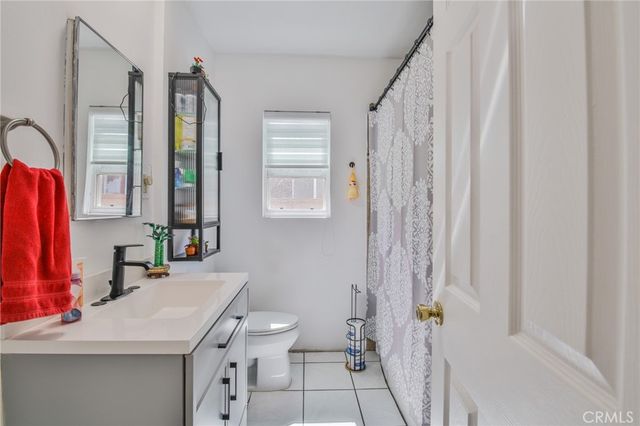 164 E 235th Street, Carson, CA 90745