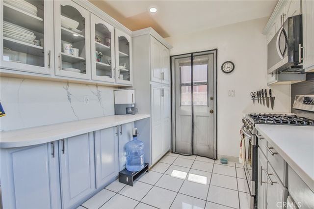 164 E 235th Street, Carson, CA 90745