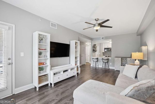 1075 Peachtree Walk NE A305, Atlanta, GA 30309