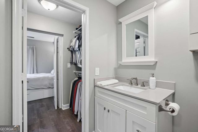 1075 Peachtree Walk NE A305, Atlanta, GA 30309