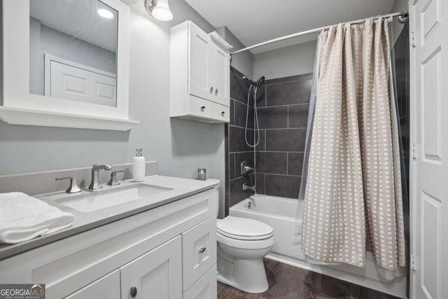 1075 Peachtree Walk NE A305, Atlanta, GA 30309