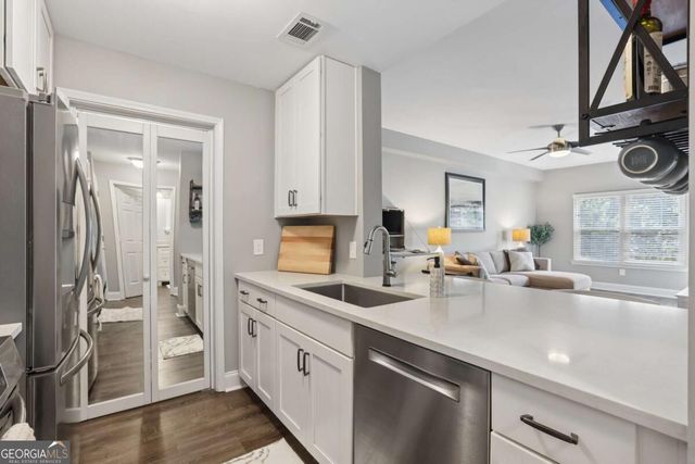 1075 Peachtree Walk NE A305, Atlanta, GA 30309