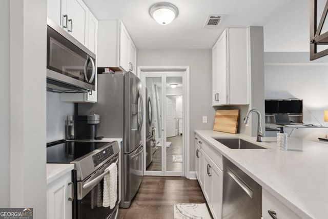 1075 Peachtree Walk NE A305, Atlanta, GA 30309