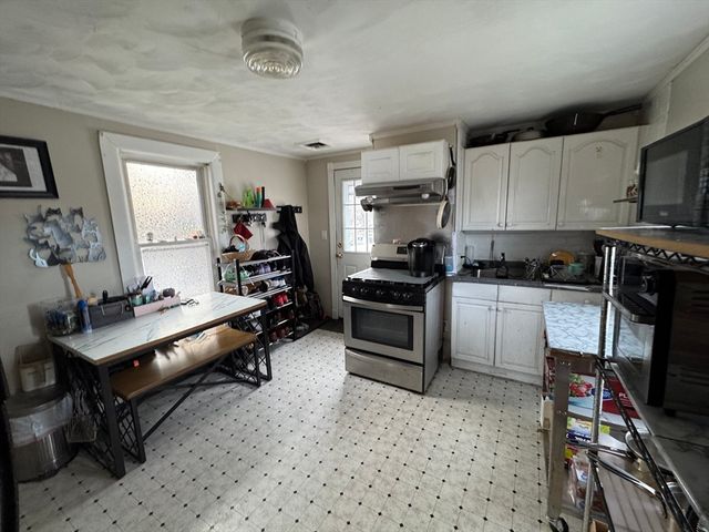 22 Almont 2, Medford, MA 02155