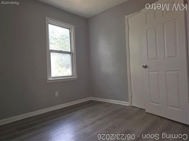 19350 Huntington Road, Detroit, MI 48219