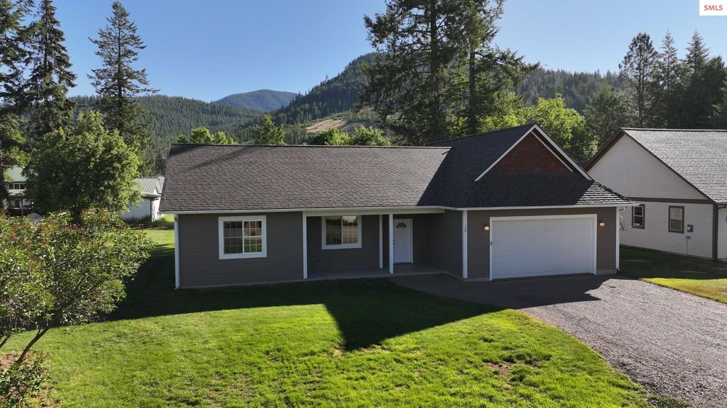 108 W 9th Avenue, Clark Fork, ID 83811 photo 2