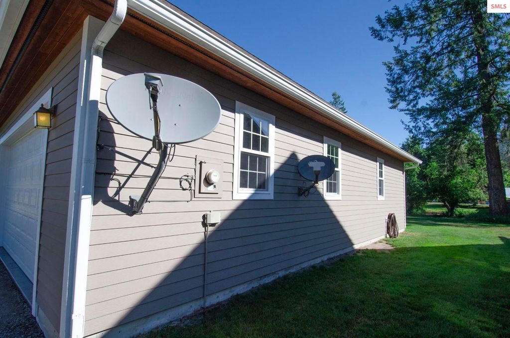 108 W 9th Avenue, Clark Fork, ID 83811 photo 4