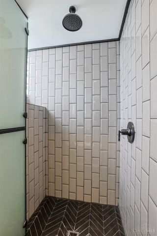 323 Milton Street, Cincinnati, OH 45202