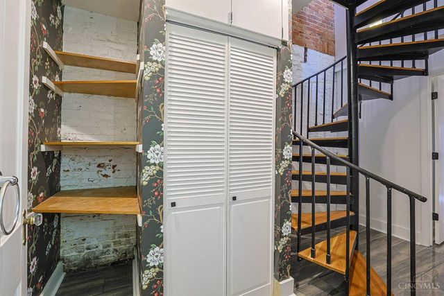 323 Milton Street, Cincinnati, OH 45202