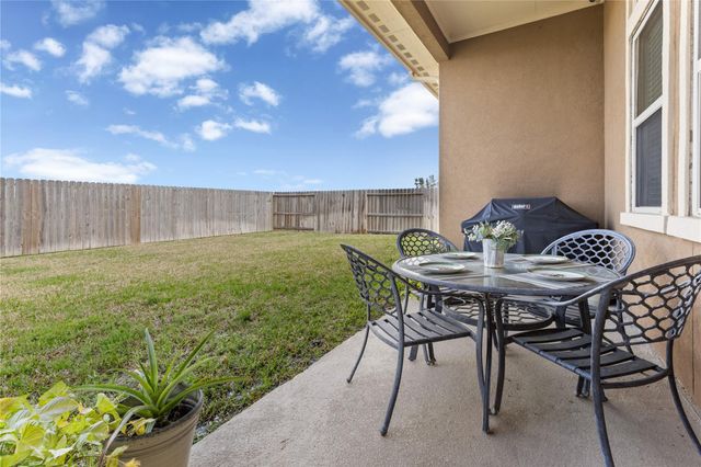 40252 Spyglass Hill Drive, Cleveland, TX 77327