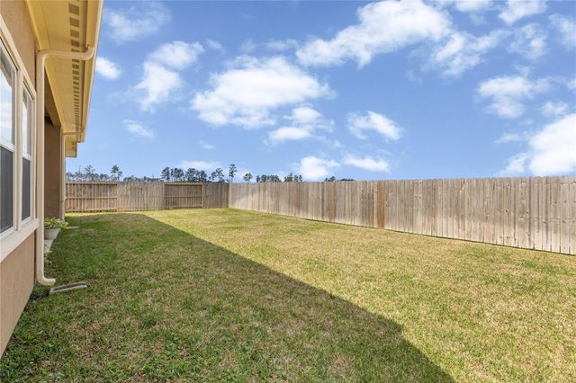 40252 Spyglass Hill Drive, Cleveland, TX 77327