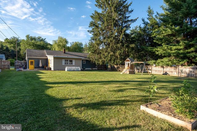 70 BARRE DR, Lancaster, PA 17601