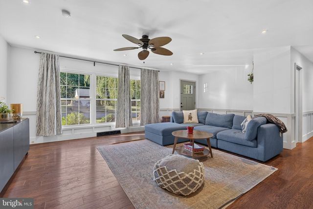 70 BARRE DR, Lancaster, PA 17601