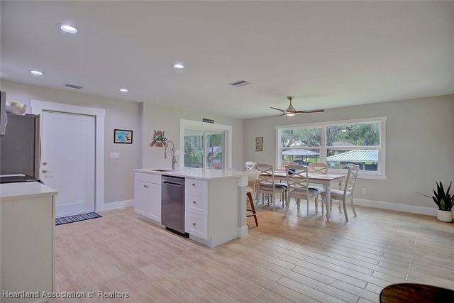 864 Peachtree Drive, Lake Placid, FL 33852