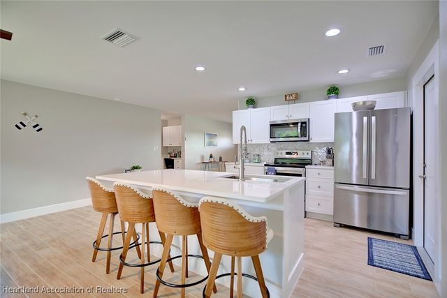 864 Peachtree Drive, Lake Placid, FL 33852