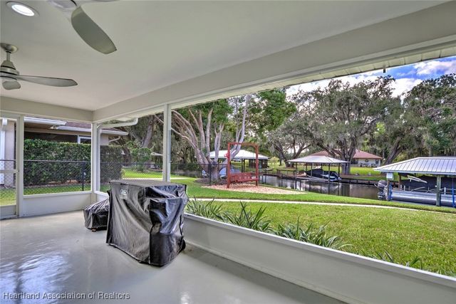 864 Peachtree Drive, Lake Placid, FL 33852