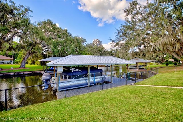 864 Peachtree Drive, Lake Placid, FL 33852