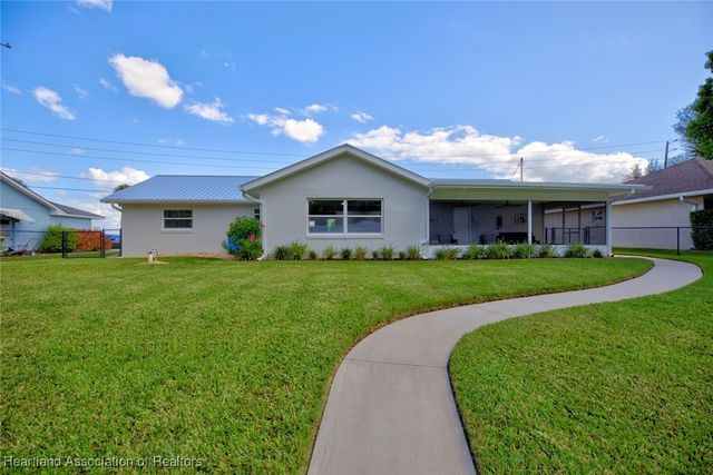 864 Peachtree Drive, Lake Placid, FL 33852