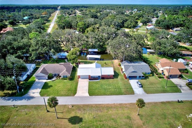 864 Peachtree Drive, Lake Placid, FL 33852