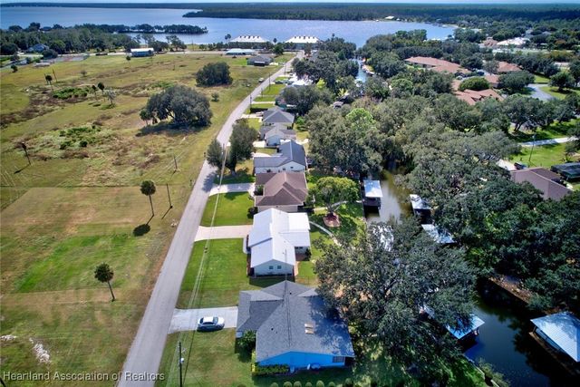 864 Peachtree Drive, Lake Placid, FL 33852