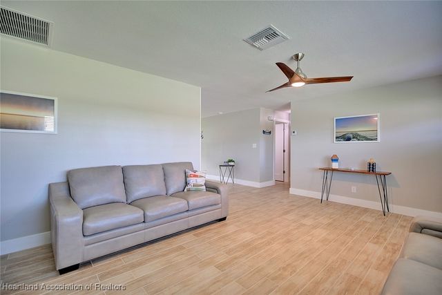 864 Peachtree Drive, Lake Placid, FL 33852