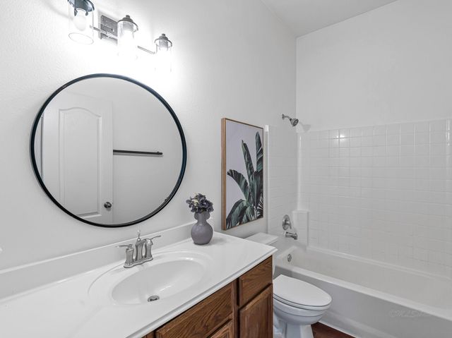 16122 Saxon Hollow Lane, Houston, TX 77084