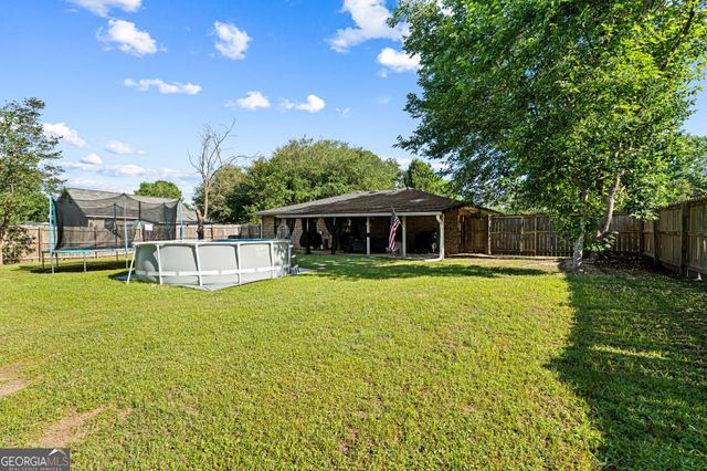 121 Barnesdale Drive, Warner Robins, GA 31093