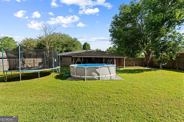 121 Barnesdale Drive, Warner Robins, GA 31093