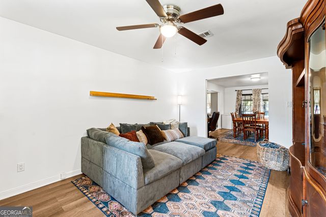 121 Barnesdale Drive, Warner Robins, GA 31093