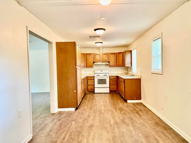 1911 Graham Road, Jacksonville, AR 72076