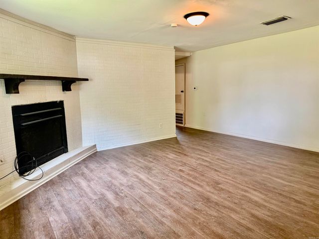 1911 Graham Road, Jacksonville, AR 72076